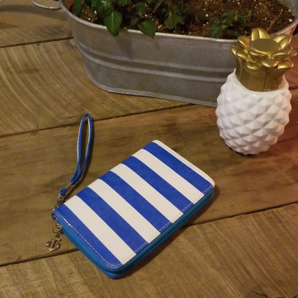 Summer Wristlet